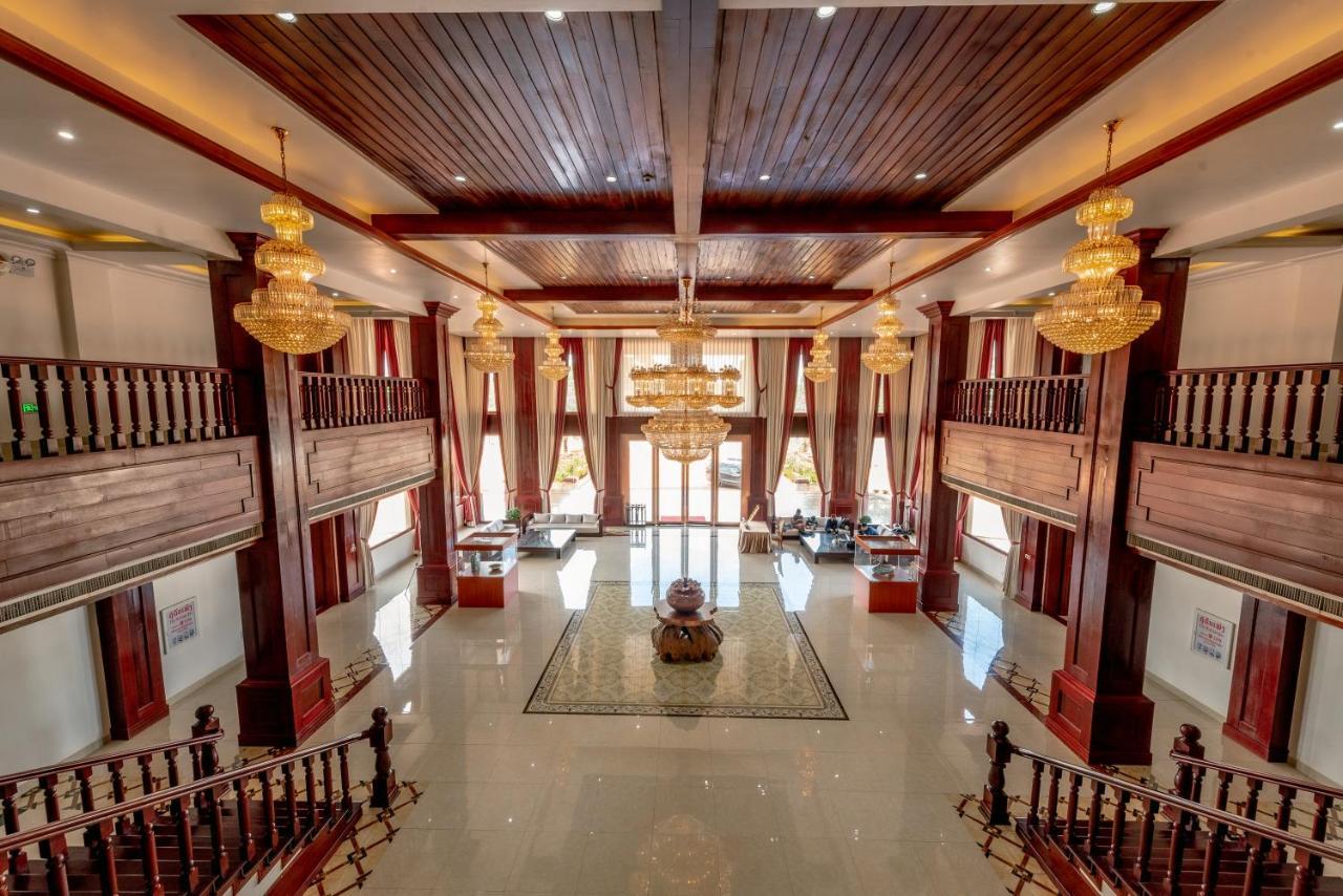 36Manor International Sport Hotel Vientiane Bagian luar foto