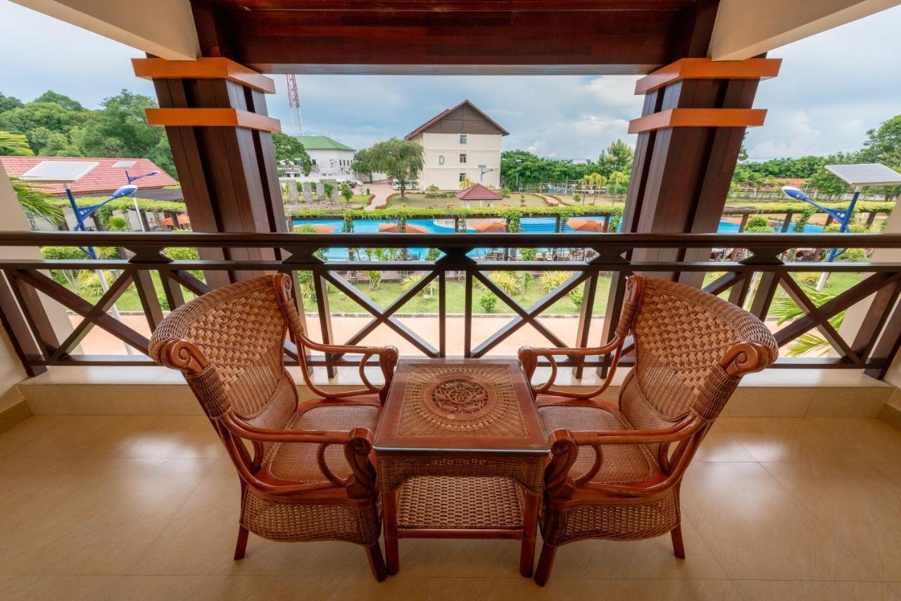 36Manor International Sport Hotel Vientiane Bagian luar foto